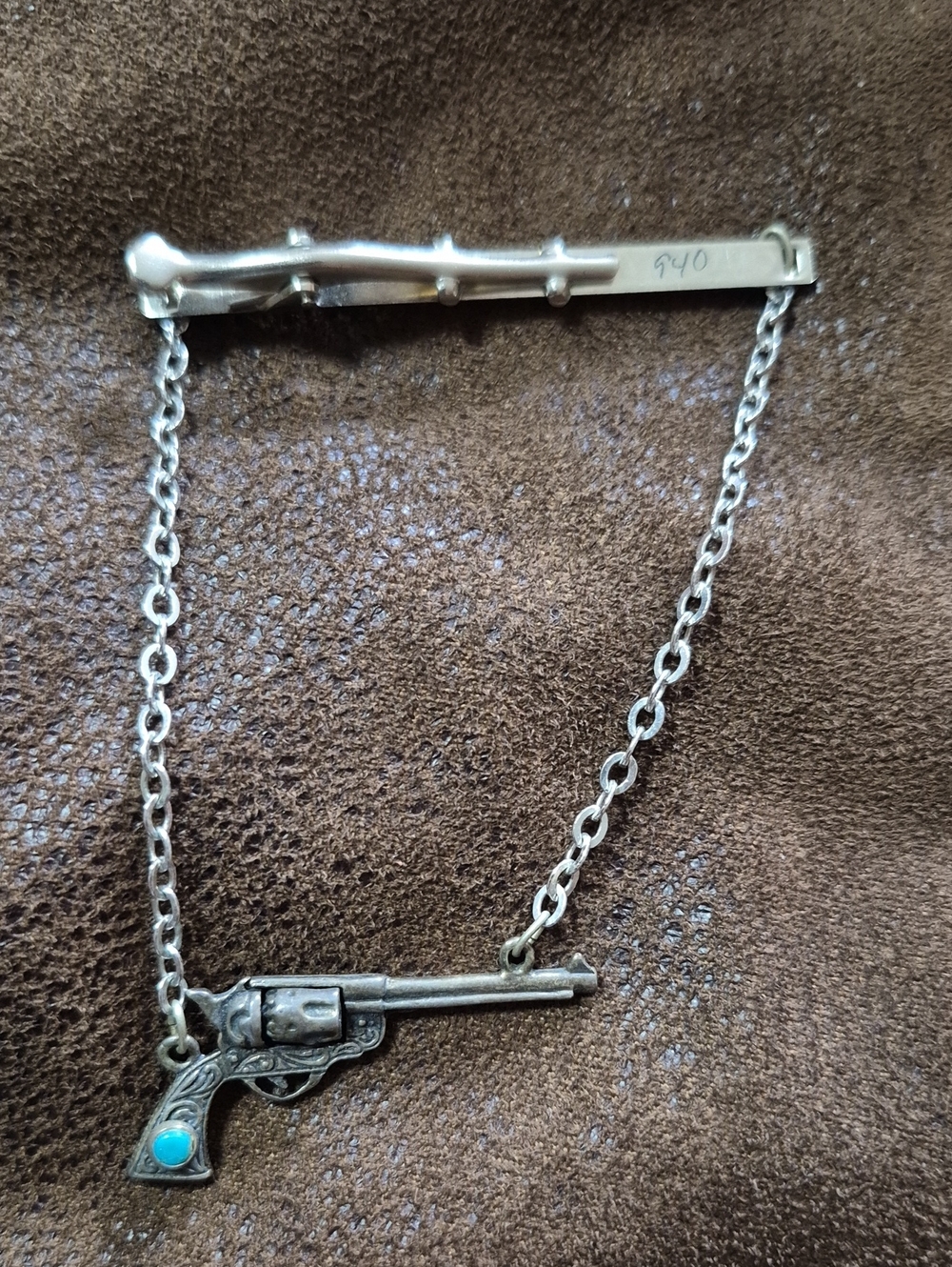 Vintage,Colt 45, Silver-tone Western Revolver Tie Bar with Turquoise 940 Silver. - Picture 4 of 5